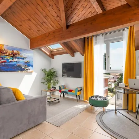Apartment Casa Gialla 7a, New Milano&como Bregnano
